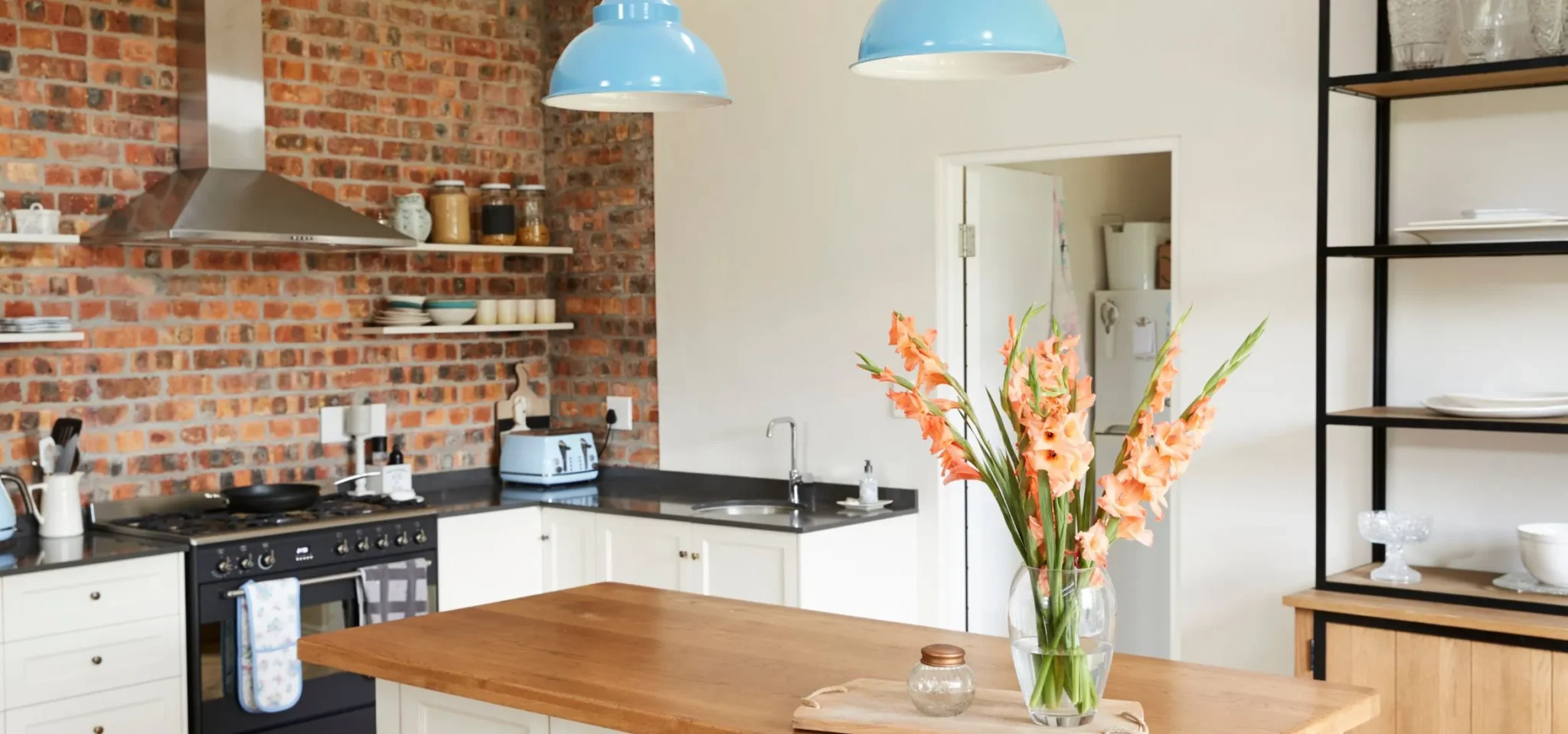 imgi_6_9EXPRESSIONSINSIDE-Bunglow-project